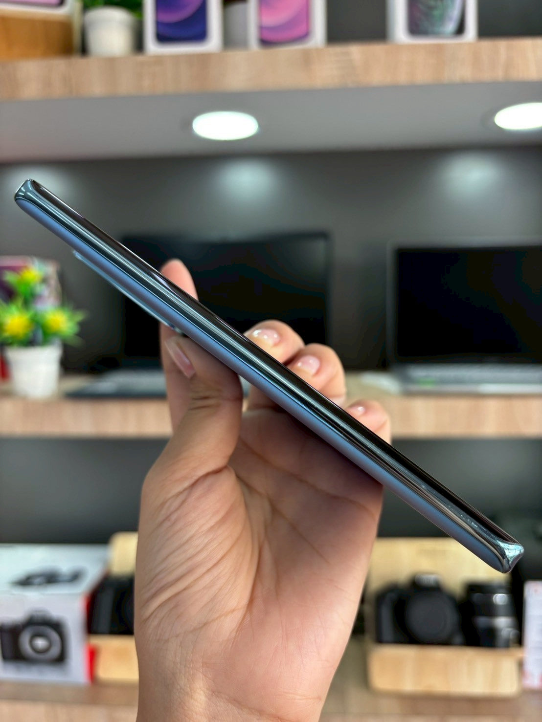 Vivo V25 Pro 12+256GB สี Surfing Blue (5G)