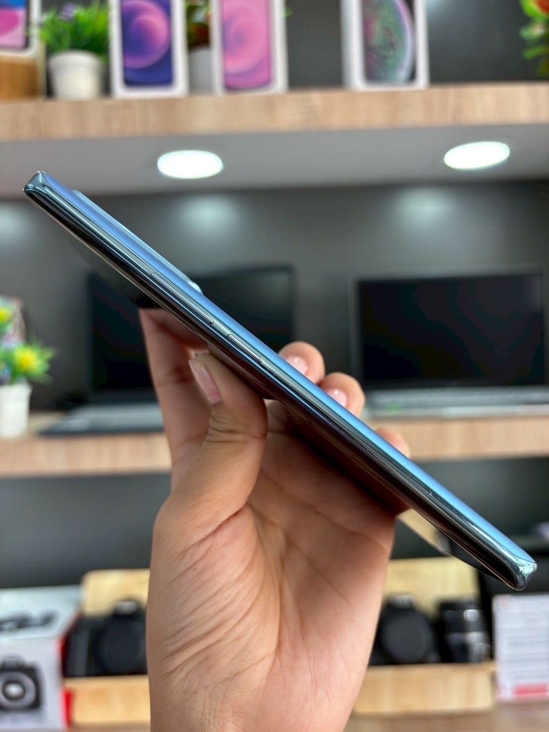 Vivo V25 Pro 12+256GB สี Surfing Blue (5G)