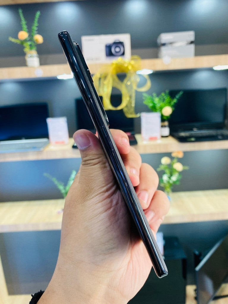 Vivo V30 Pro 12/512GB Night Sky Black