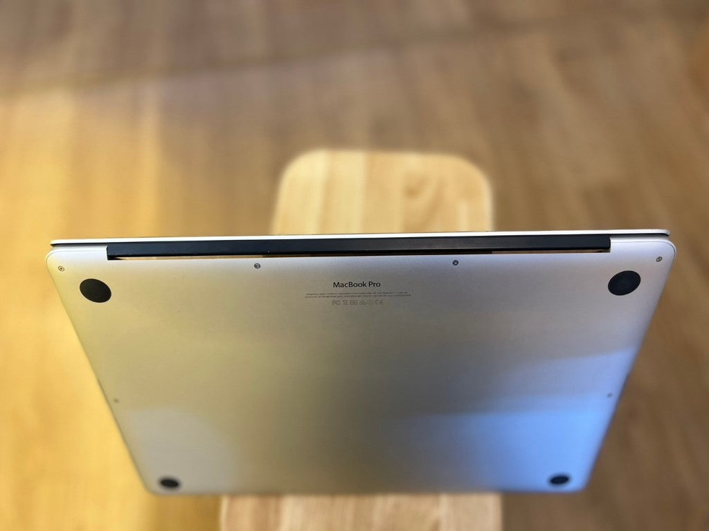 MacBook Pro (Retina,15-inch, 2015) 16/512GB สีเงิน