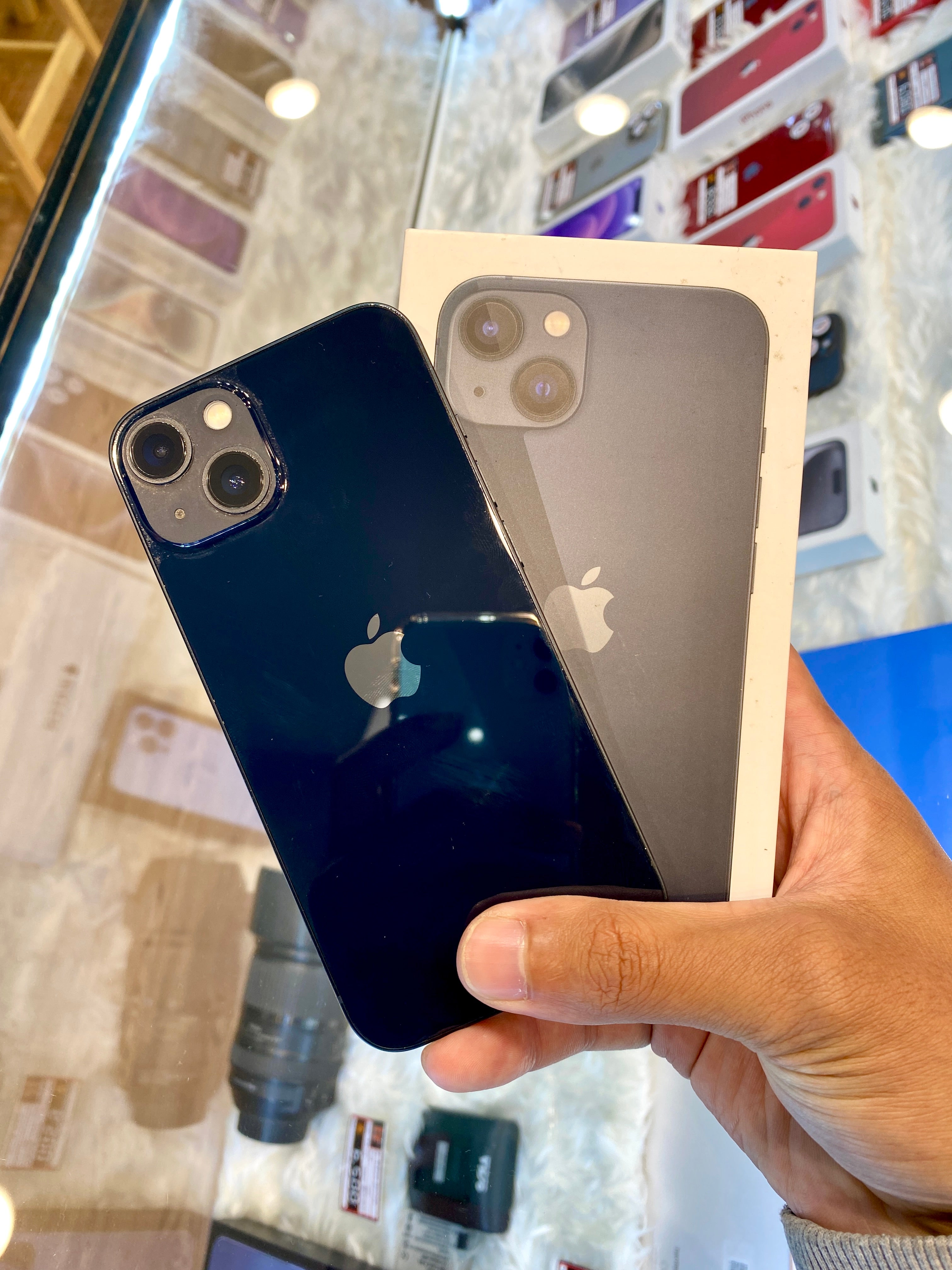 iPhone 13 128GB Midnight